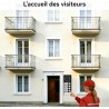 Platine de rue vidéo à 4 boutons pour identifier chaque logement et faciliter l’accueil des visiteurs dans un petit immeuble .